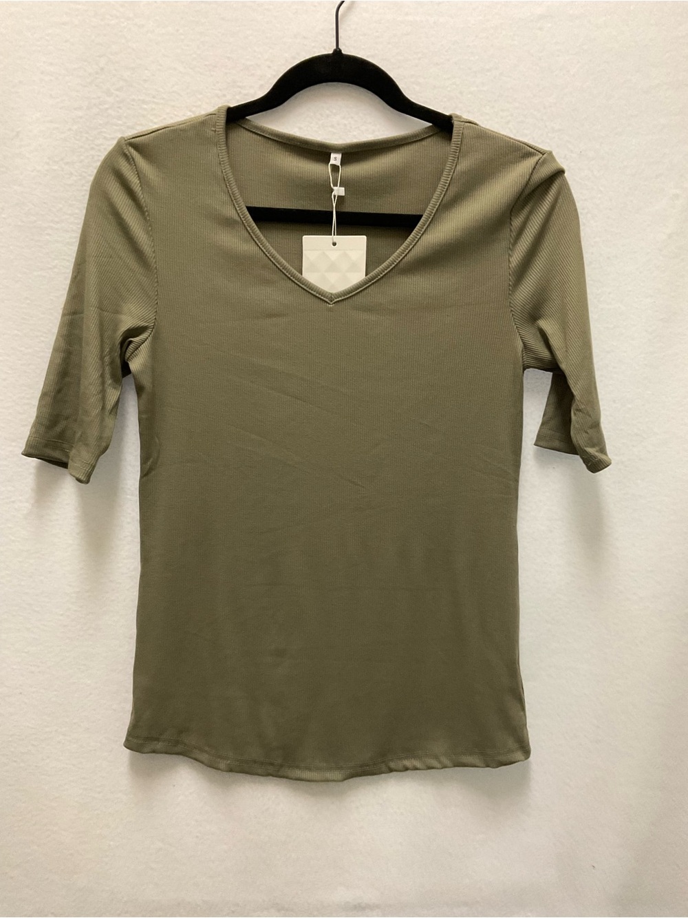 Women’s Vneck Knit Top